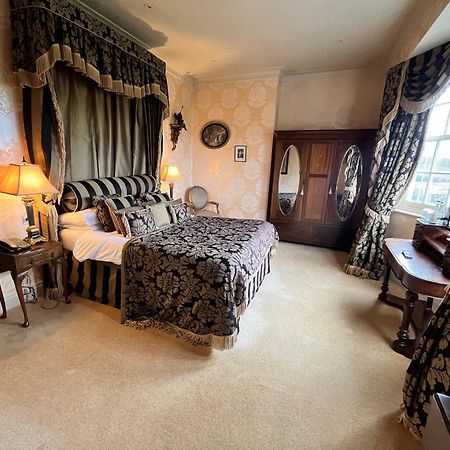 Ye Olde Bell Hotel & Spa Retford Extérieur photo
