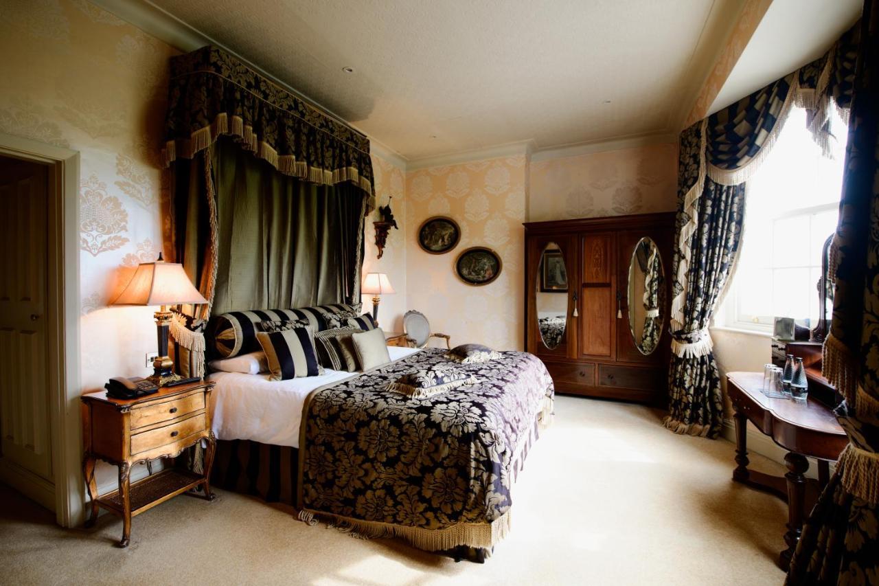 Ye Olde Bell Hotel & Spa Retford Extérieur photo