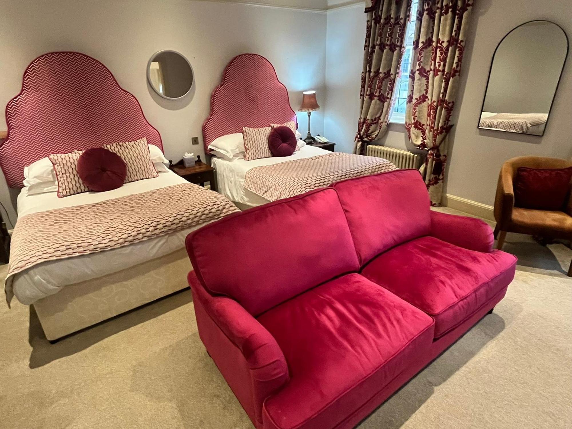 Ye Olde Bell Hotel & Spa Retford Extérieur photo