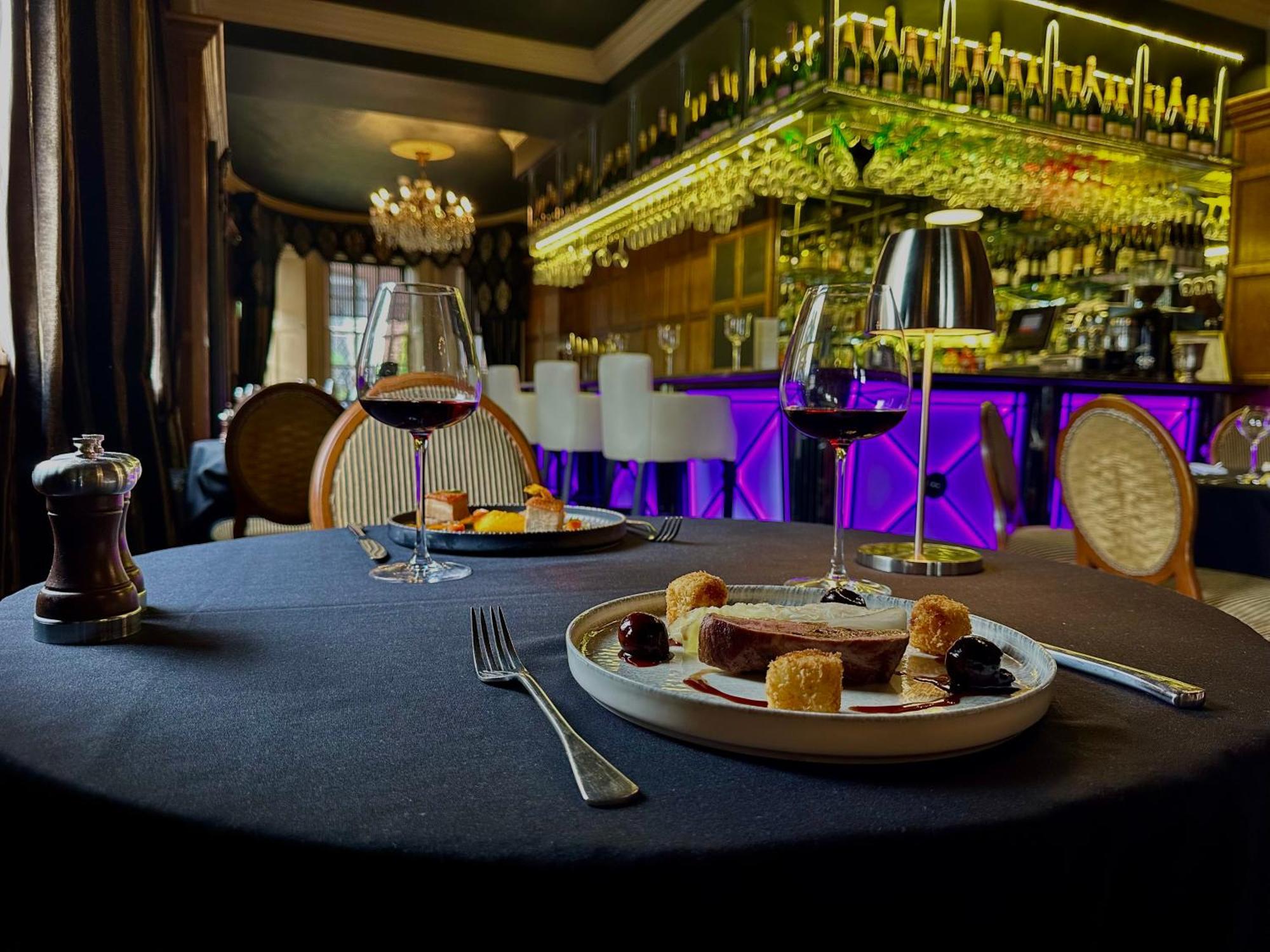 Ye Olde Bell Hotel & Spa Retford Extérieur photo